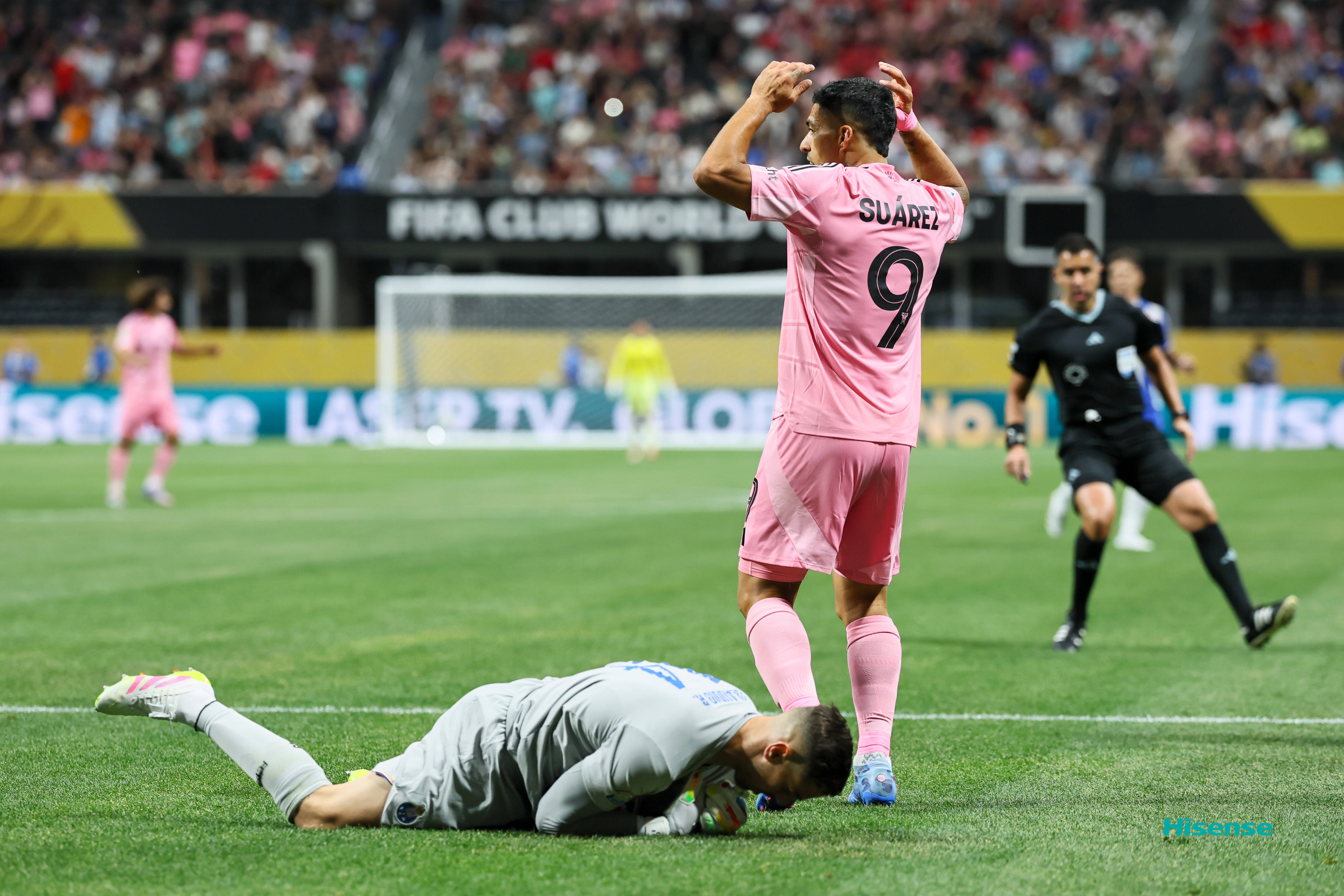 包含梅西迎来七赛季出色发挥，巴黎圣日耳曼观众热烈欢呼！观众掌声雷动的词条-开云电子