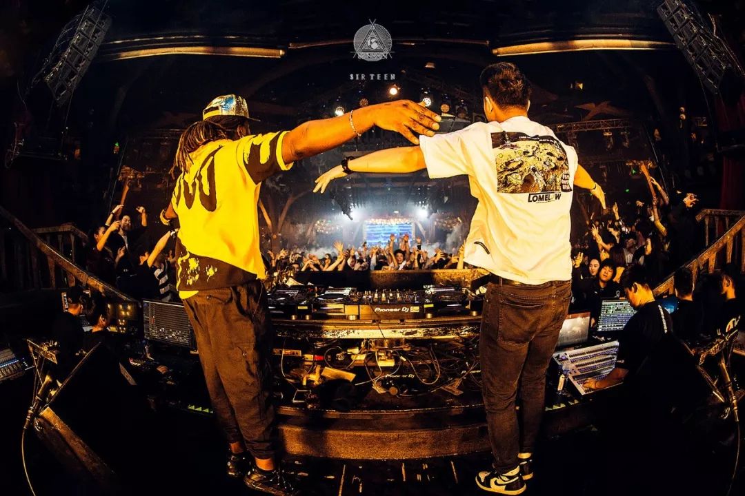 德国杯今晨走向成谜，山东泰山造点机会，话题不断，控场能力受关注的简单介绍