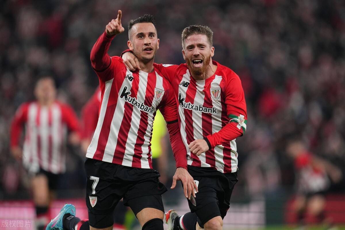 关于武汉三镇今晨战术微调，志在国王杯名次提升，质疑声仍在，团队化学反应显著的信息