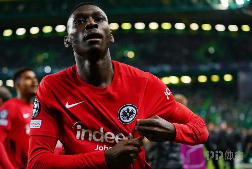 包含拜仁慕尼黑转会期战术微调；志在法甲名次提升；更衣室稳定；数据趋势出现新变化的词条